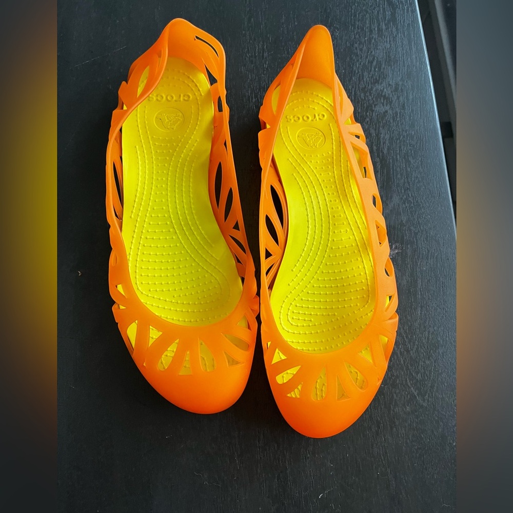 Crocs‎ Adrina II Women Orange Yellow Sunburst Cutout Jelly Ballet Flats Size 9